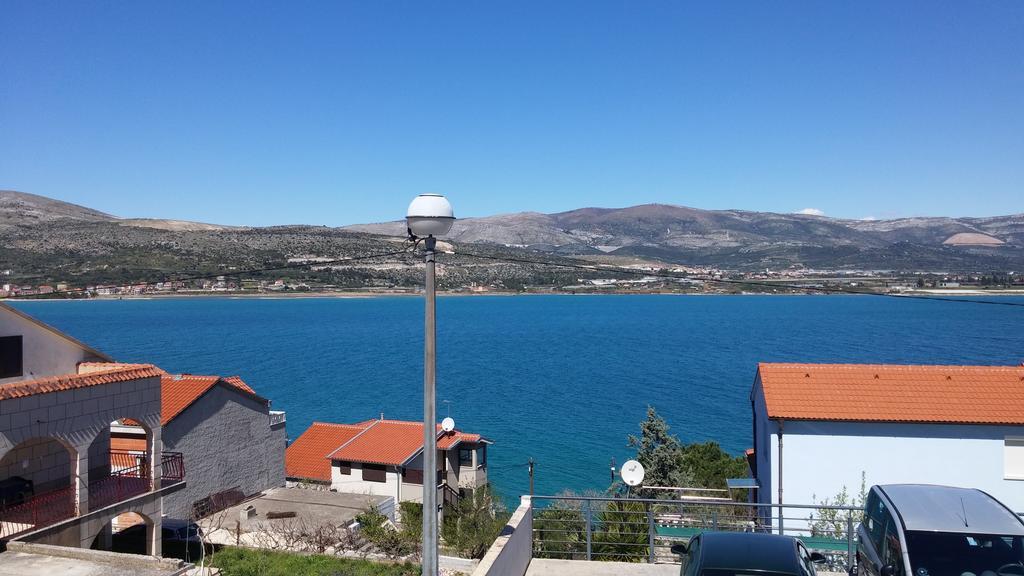 Apartment Karmen Trogir Quarto foto