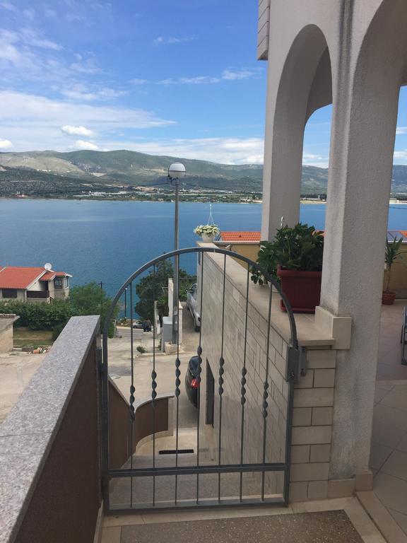 Apartment Karmen Trogir Exterior foto